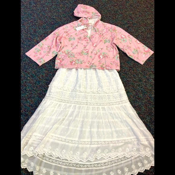 Loveshackfancy Peaches Baja Hoodie. NWT. - Picture 4 of 12